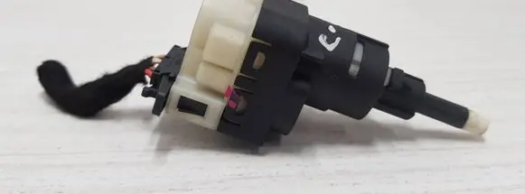 Audi A6 S6 C5 4B Brake pedal sensor switch 1K2945511