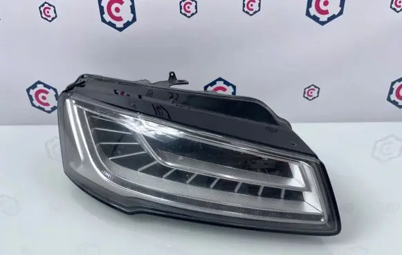 Audi A8 S8 D4 4H Headlight/headlamp 4H0941036