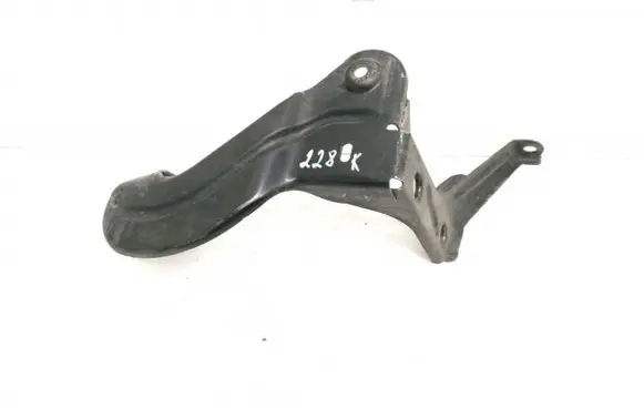 Audi A6 S6 C6 4F Intercooler pipe mounting bracket 4F0145813F