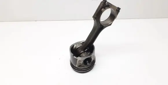 Volvo XC60 Piston with connecting rod