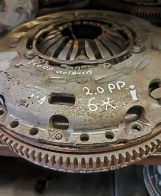 Skoda Octavia Mk2 (1Z) Clutch set kit 324035510