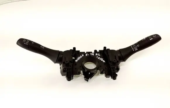 Nissan X-Trail T32 Indicator stalk 15Y10SD2