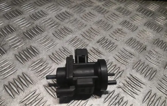Mercedes-Benz Vaneo W414 Turbo solenoid valve 0005450427 A0005450427