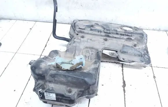 Audi A6 S6 C7 4G Fuel tank 4G0201021AJ