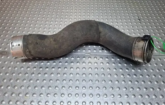 BMW 1 F20 F21 Intercooler hose/pipe S26371737 4742748