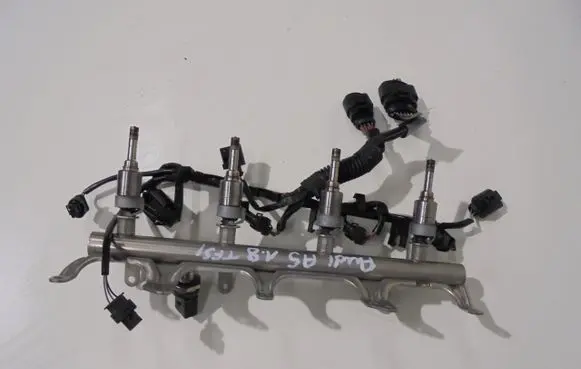 Audi A4 S4 B8 8K Fuel main line pipe 06J133317G