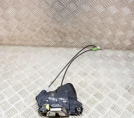 Toyota Auris E180 Coupe door lock (next to the handle) 