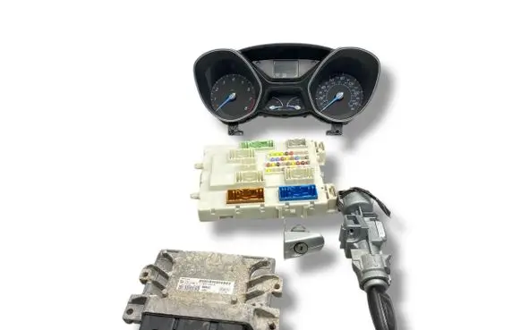 Ford Focus Engine ECU kit and lock set BV6112A650BC S180127006C BM5T10849BJ