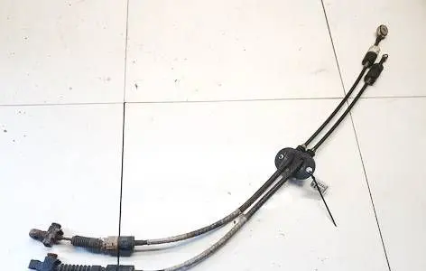 Gear shift cable linkage
