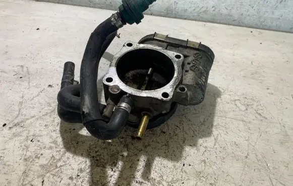 Audi A4 S4 B5 8D Throttle valve 0280750030 S6713
