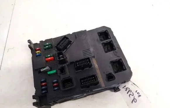 Peugeot 206 Comfort/convenience module 9645747480 s118085210d