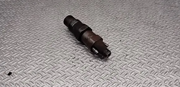 Volkswagen Transporter - Caravelle T4 Fuel injector 068130202