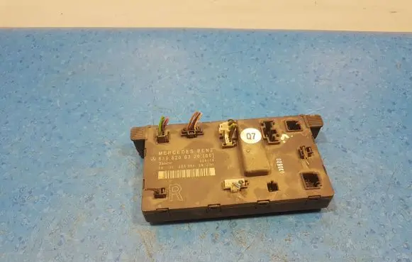 Mercedes-Benz Vito Viano W639 Door control unit/module 6398200326