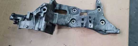 Audi A5 Generator/alternator bracket 04L903143B