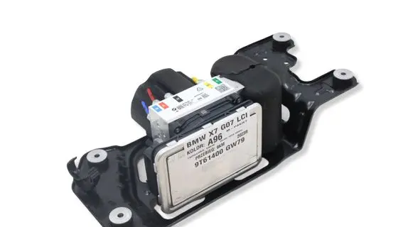 BMW X7 G07 Air suspension compressor/pump 5A70699MWGK2603