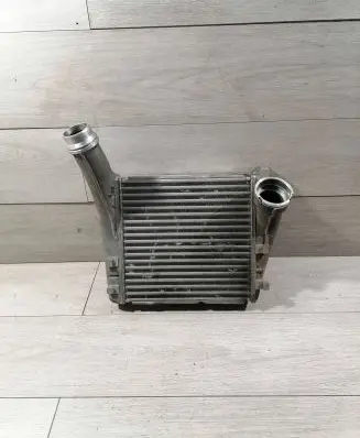 Porsche Cayenne (9Y0 9Y3) Coolant radiator 7P5145803A