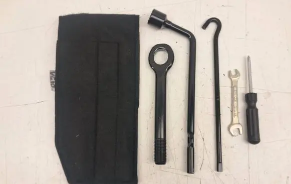 KIA Sportage Tool set