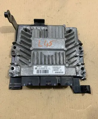 Renault Laguna III Engine control unit/module 8200981816 8200726923 S122326134a