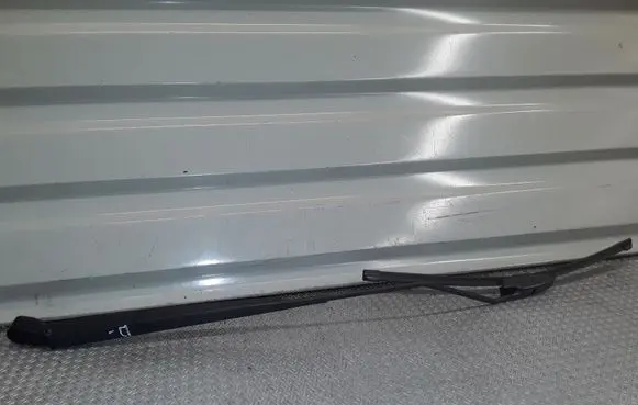 Peugeot 1007 Windshield/front glass wiper blade 