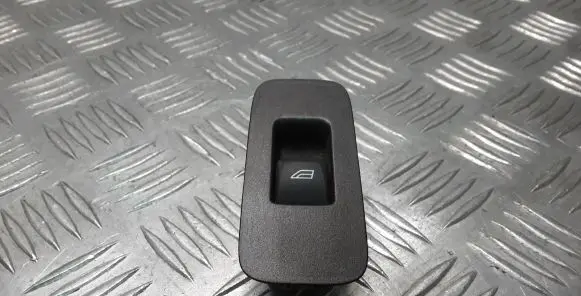 Volvo V40 Electric window control switch 31394840