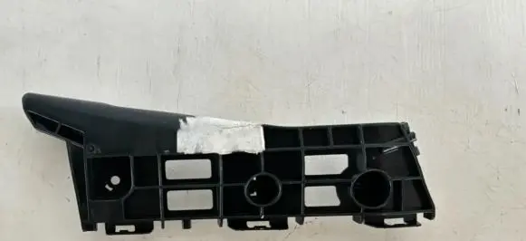 Toyota Prius (XW30) Front bumper mounting bracket 52115-47020