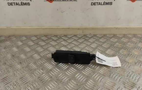 Mercedes-Benz Sprinter W906 Electric window control switch A9065451513 Q05ZGS002 SM3652001