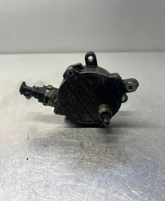 Volvo S70 V70 V70 XC Vacuum pump 31219463