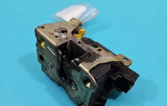 Front door lock