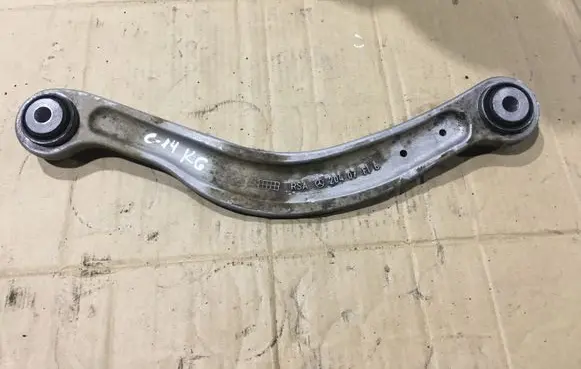 Mercedes-Benz C W205 Rear control arm A20407