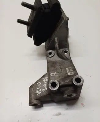 Iveco Daily 6th gen Engine mounting bracket 504050582