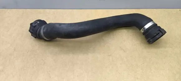 BMW X5 E70 Engine coolant pipe/hose 7797258