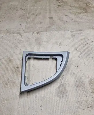 BMW 1 E81 E87 Centre console side trim front 