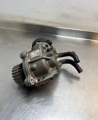 Audi A6 C7 Fuel injection high pressure pump 04L130755D 09150215
