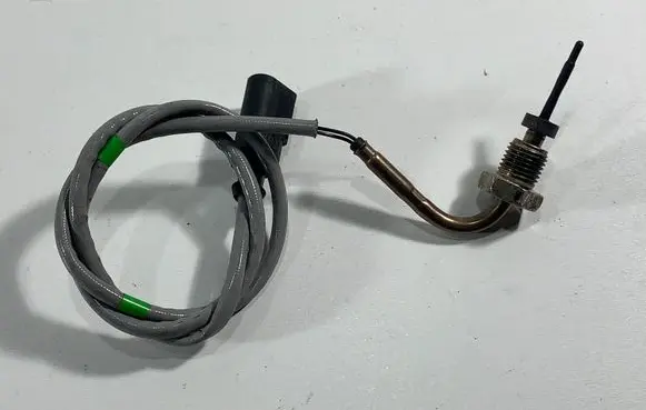 Seat Leon (5F) Exhaust gas temperature sensor 04L906088BL