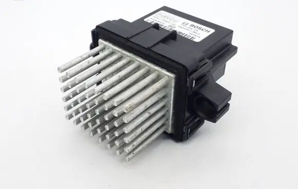 Ford Fusion II Heater blower motor/fan resistor DG9H19E624AA F011500104 021813