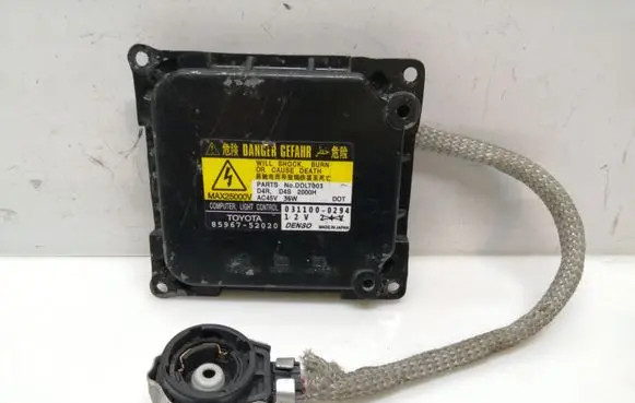 Lexus RX 330 - 350 - 400H Xenon control unit/module 8596752020
