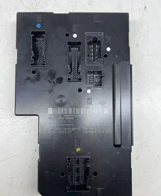Mercedes-Benz E C207 W207 SAM control unit 2129009722 2129015305 2129020008