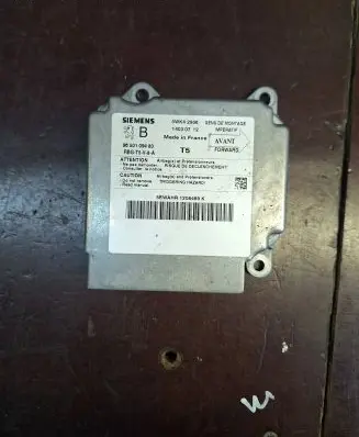 Peugeot 307 Airbag control unit/module 9650109480