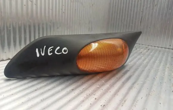 Iveco Daily 35 - 40.10 Front fender indicator light 500322578 5504 0213700