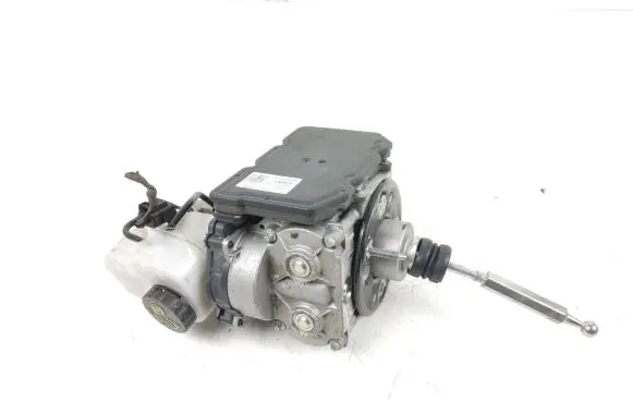 Volkswagen PASSAT B8 Master brake cylinder 5QE614105S 0204N00049 0245463