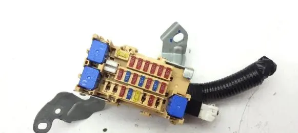 Infiniti Q50 Fuse box set