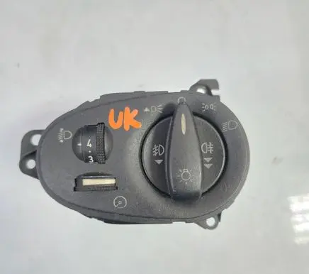 Ford Focus C-MAX Light switch 1s75