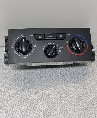 Peugeot 207 Climate control unit 69910004 N102083FY