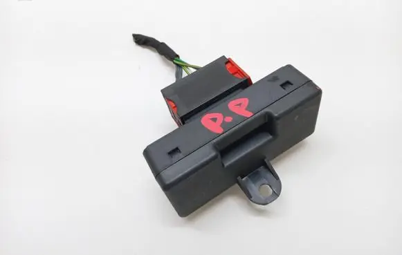 Peugeot 508 II Seat control module 9810486880