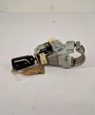 Toyota RAV 4 (XA40) Ignition lock 8978233060