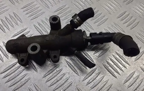 Opel Vectra C Fuel distributor 55203803