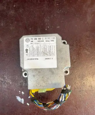 Volkswagen Touran I Airbag control unit/module 1T0909605C 5WK43518 24050913H
