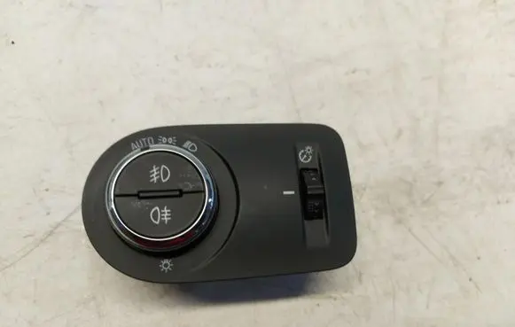 Opel Mokka B Light switch