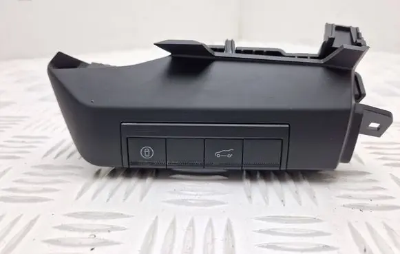 Renault Scenic E-Tech V Tailgate opening switch 252738192R 1054147103