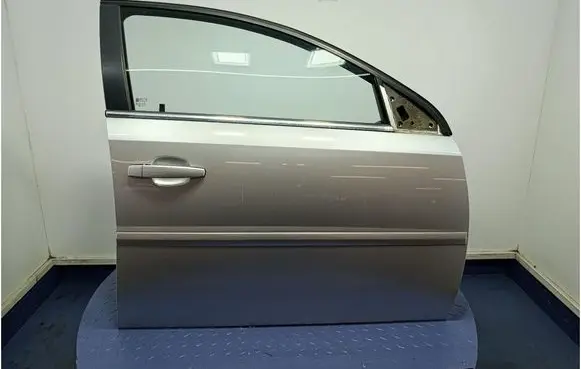 Opel Vectra C Front door